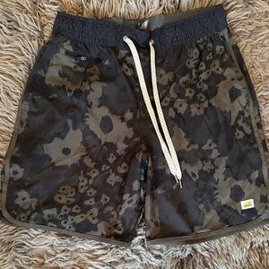 Vuori Banks Shorts